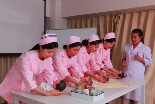 500余名专业讲师 95 就业率 蜂蓝职聘为蓝领就业赋能